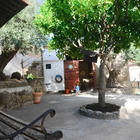 Casa Do Guardado Monsanto