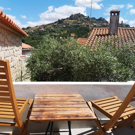 Casa Do Guardado Holiday home Monsanto