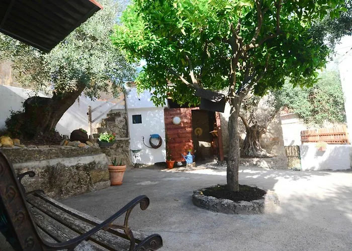 Casa Do Guardado Monsanto