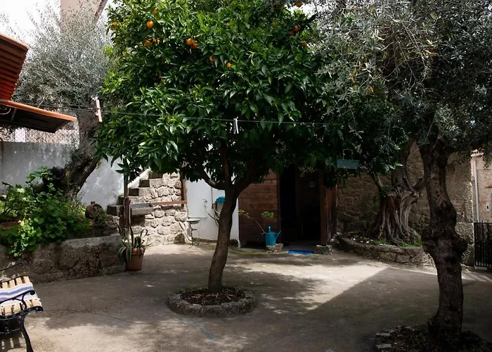 Casa Do Guardado Monsanto
